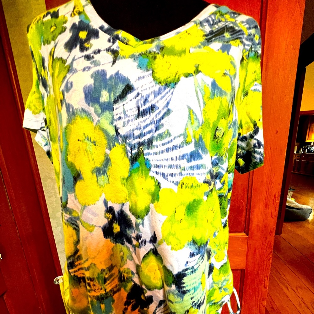 Women’s Petite Top